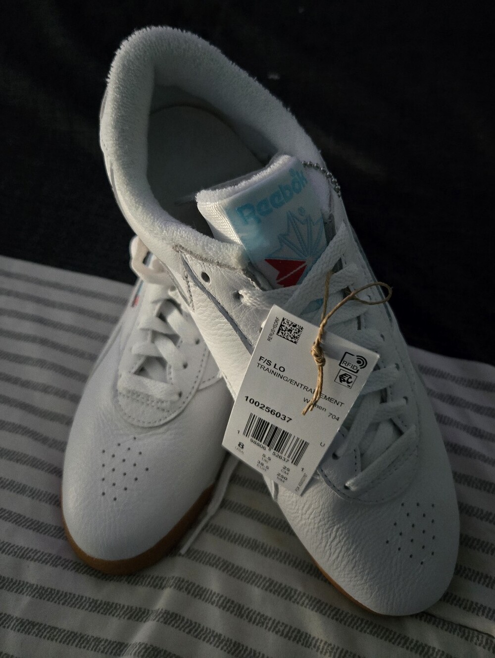 Reeboks Free Style Lo Sneaker size 8